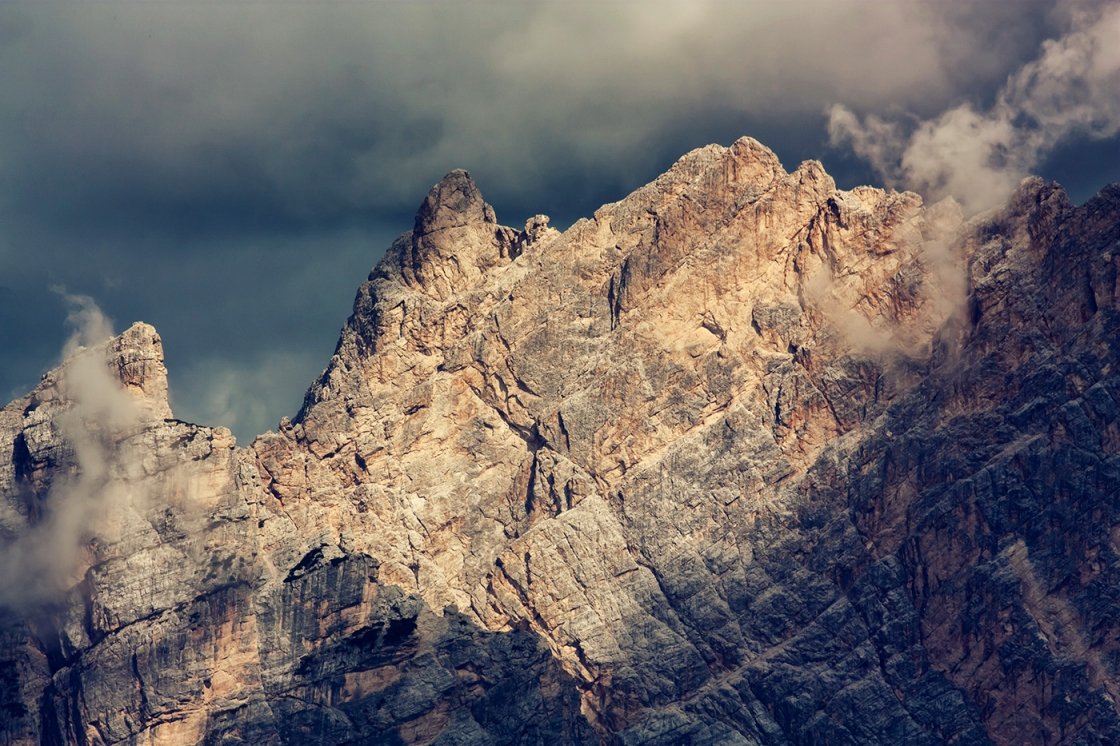 DOLOMITOK