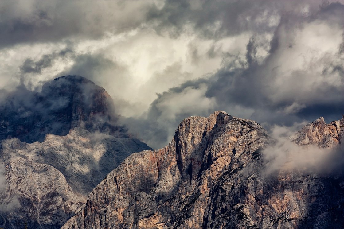 DOLOMITOK