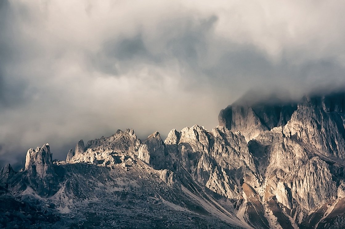 DOLOMITOK