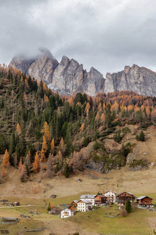 DOLOMITOK