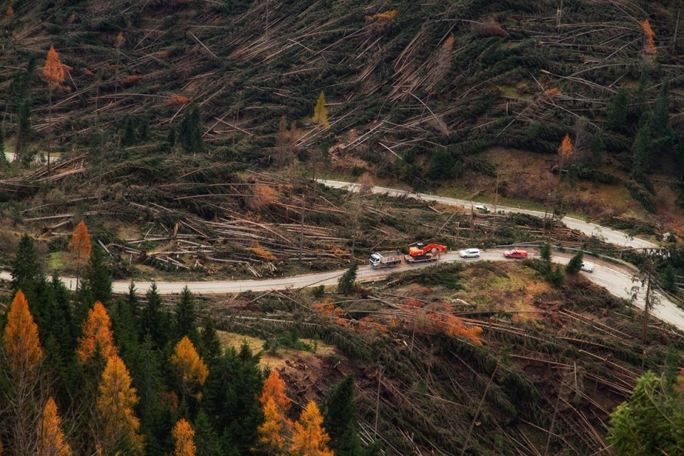 DOLOMITOK