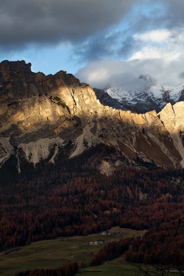 DOLOMITOK
