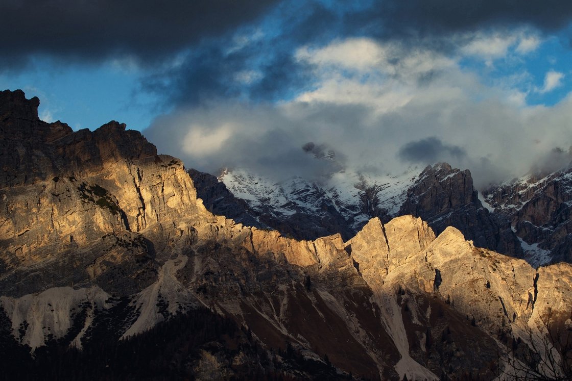 DOLOMITOK