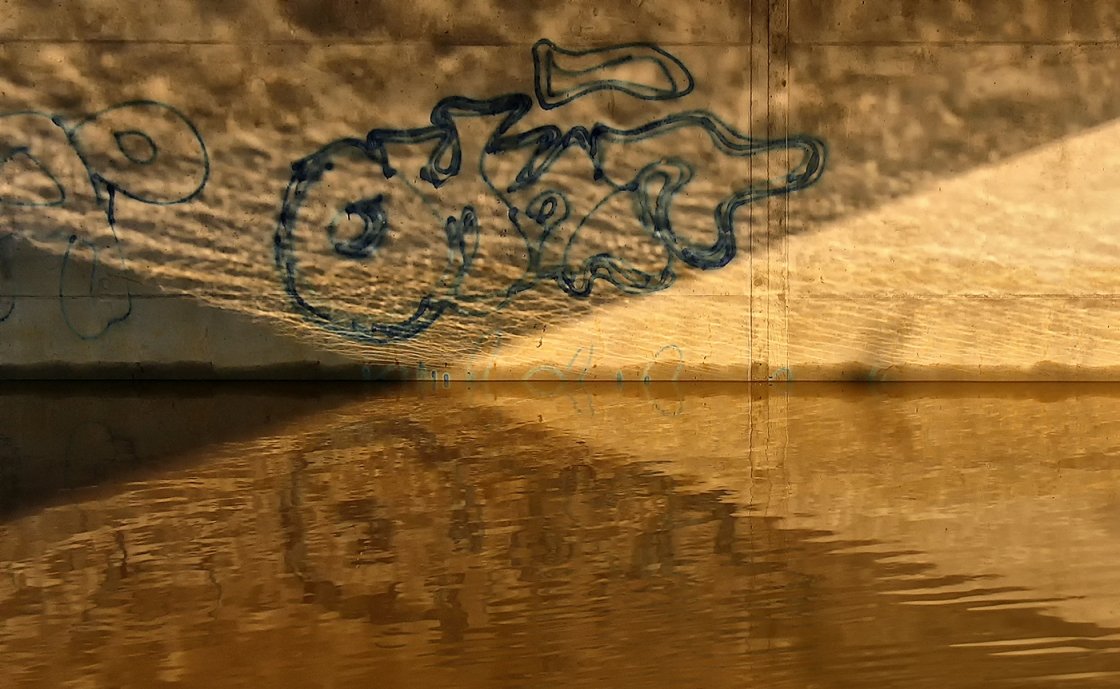 VÍZTÜKÖR